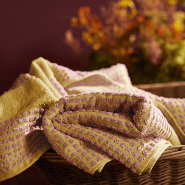 JUNA Check Hndklde 50x100 cm - Gul/Pink