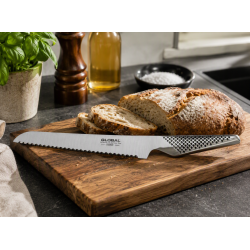 Global Br�dkniv GS-61 - 16 cm - Savtakket