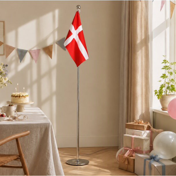 Gulvflag i Metal - Dannebrog - 108-192 cm