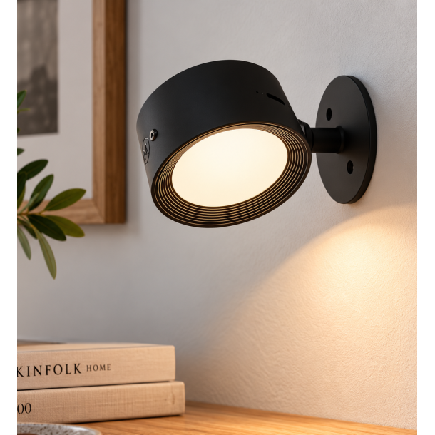 V�glampe med Magnet - Opladelig - Fjernbetjening - 12 Farveskift